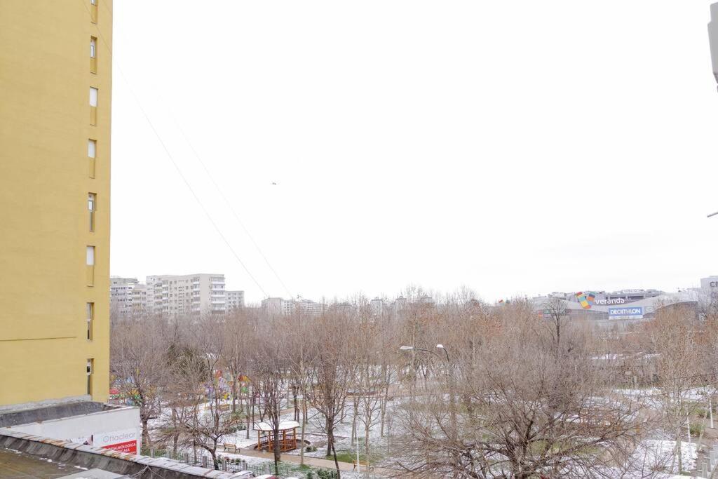 Elegant Vibes Apartment Next To Obor Market Bukarest Exterior foto